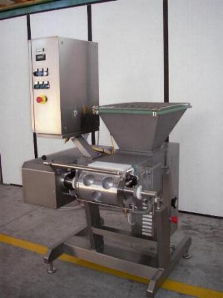 Macchina formatrice mod. F.R. 2/195