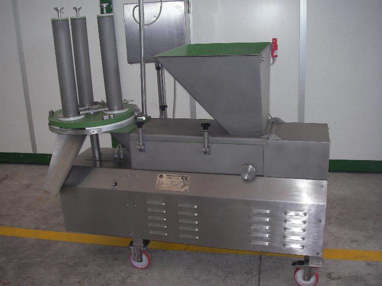 Formatrice per silani mod. P1